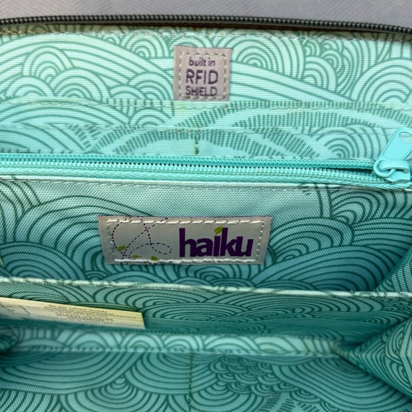 Haiku balsam green, wristlet, zippered, wallet, multi card holder - Picture 7 of 15